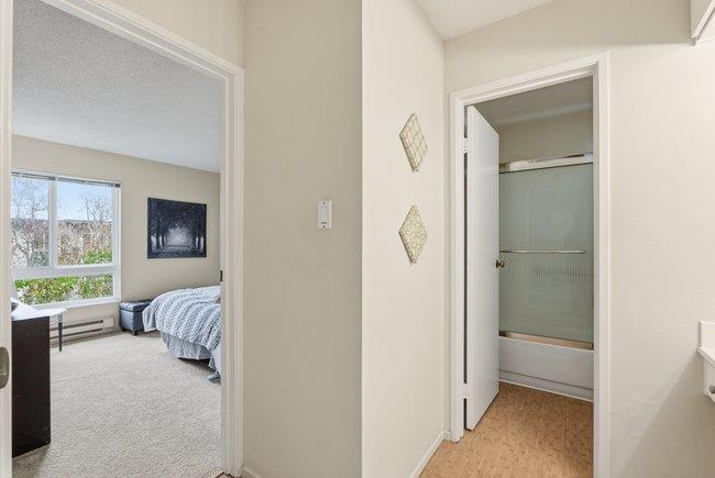 Detail Gallery Image 17 of 36 For 934 Peninsula Ave #411,  San Mateo,  CA 94401 - 1 Beds | 1 Baths