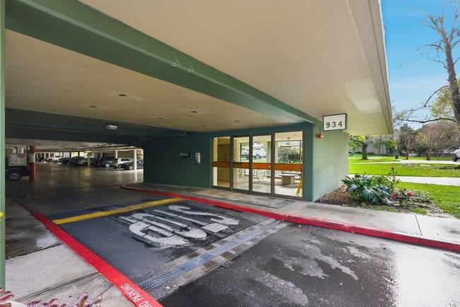 Detail Gallery Image 21 of 36 For 934 Peninsula Ave #411,  San Mateo,  CA 94401 - 1 Beds | 1 Baths