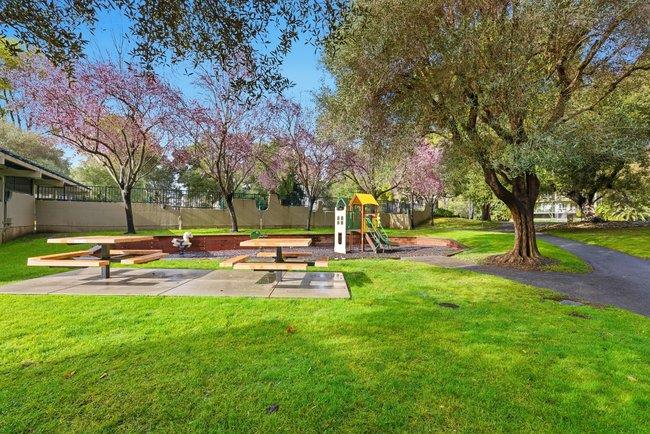 Detail Gallery Image 35 of 36 For 934 Peninsula Ave #411,  San Mateo,  CA 94401 - 1 Beds | 1 Baths