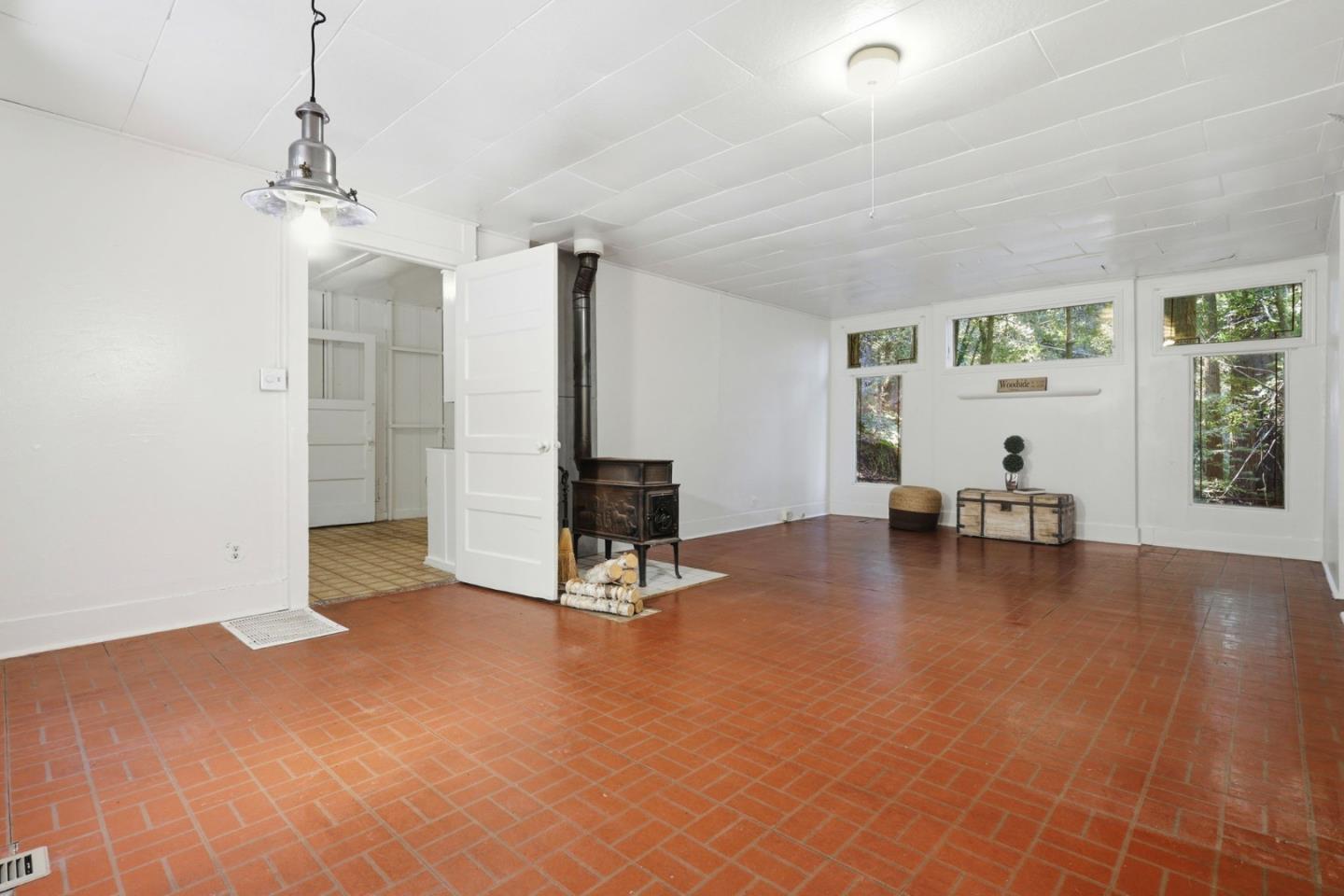 Detail Gallery Image 15 of 42 For 155 Native Sons Rd, Woodside,  CA 94062 - 1 Beds | 1 Baths