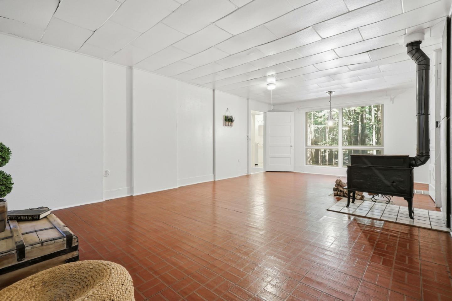 Detail Gallery Image 17 of 42 For 155 Native Sons Rd, Woodside,  CA 94062 - 1 Beds | 1 Baths