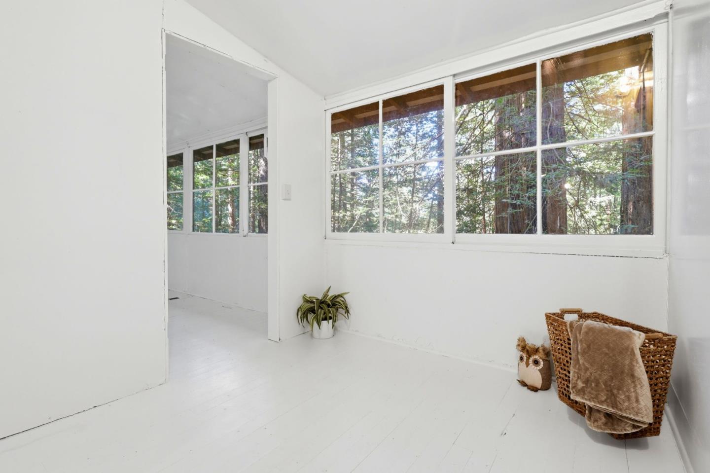 Detail Gallery Image 22 of 42 For 155 Native Sons Rd, Woodside,  CA 94062 - 1 Beds | 1 Baths