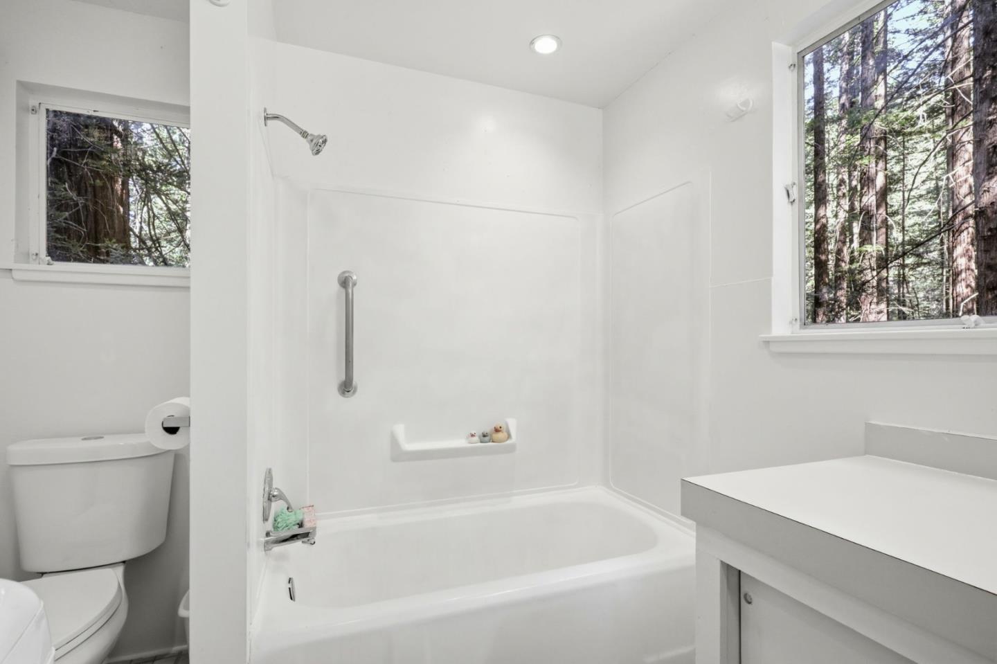 Detail Gallery Image 28 of 42 For 155 Native Sons Rd, Woodside,  CA 94062 - 1 Beds | 1 Baths