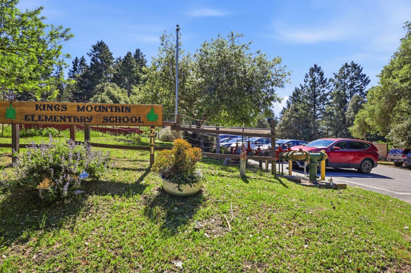 Detail Gallery Image 39 of 42 For 155 Native Sons Rd, Woodside,  CA 94062 - 1 Beds | 1 Baths