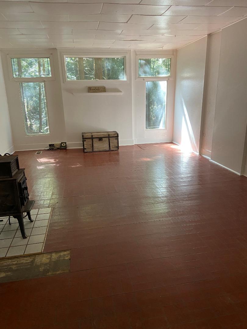 Detail Gallery Image 6 of 14 For 155 Native Sons Rd, Woodside,  CA 94062 - 1 Beds | 1 Baths