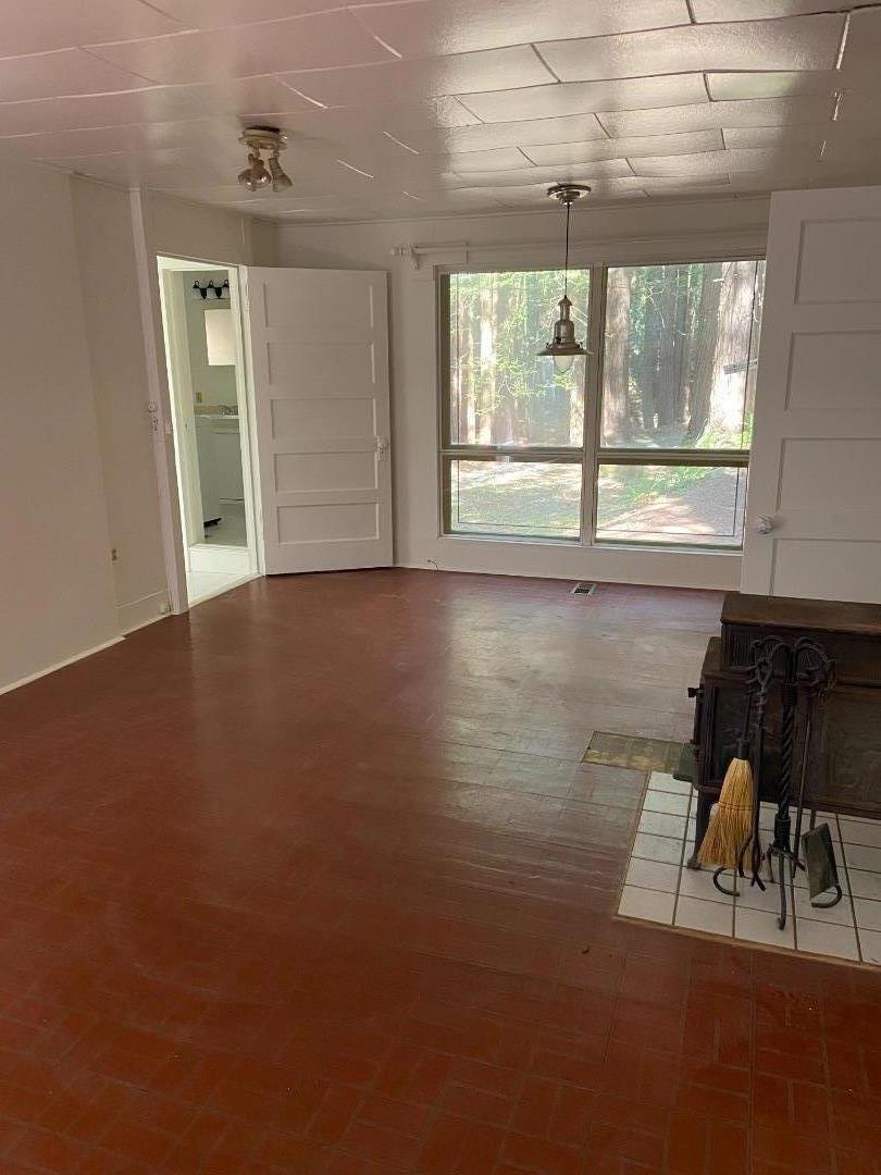 Detail Gallery Image 7 of 14 For 155 Native Sons Rd, Woodside,  CA 94062 - 1 Beds | 1 Baths