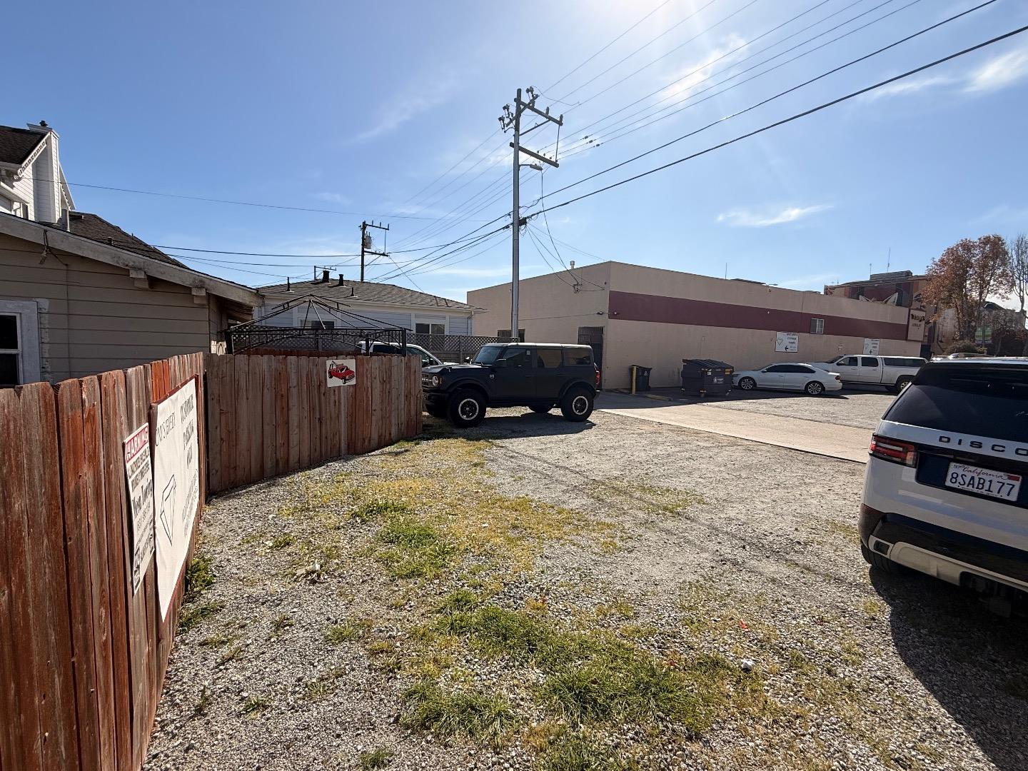 Detail Gallery Image 2 of 3 For 214 Pajaro St, Salinas,  CA 93901 - – Beds | – Baths