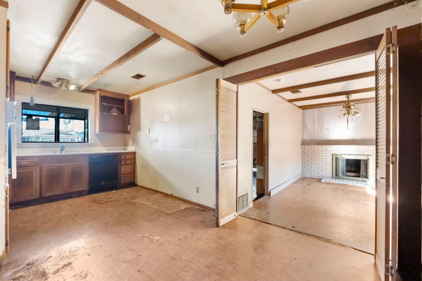 Detail Gallery Image 10 of 33 For 2736 Twin Oaks Ln, San Jose,  CA 95127 - 3 Beds | 2 Baths