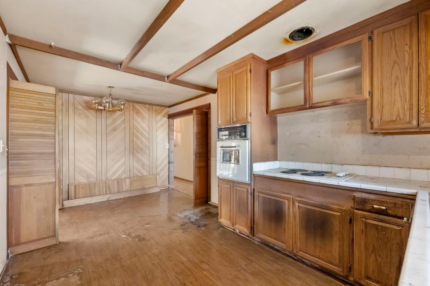 Detail Gallery Image 14 of 33 For 2736 Twin Oaks Ln, San Jose,  CA 95127 - 3 Beds | 2 Baths