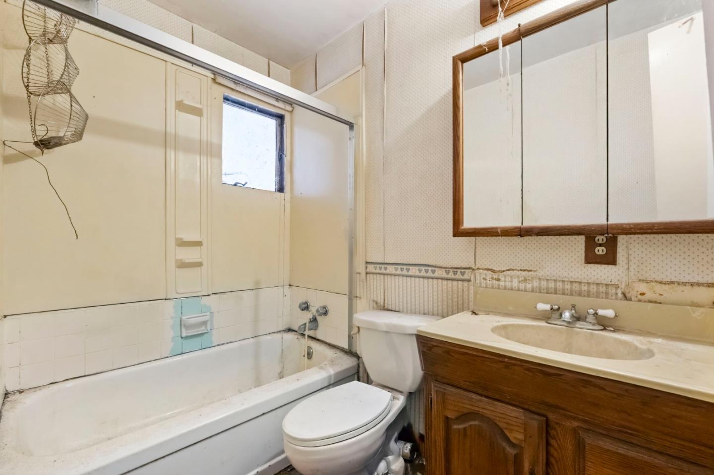 Detail Gallery Image 19 of 33 For 2736 Twin Oaks Ln, San Jose,  CA 95127 - 3 Beds | 2 Baths