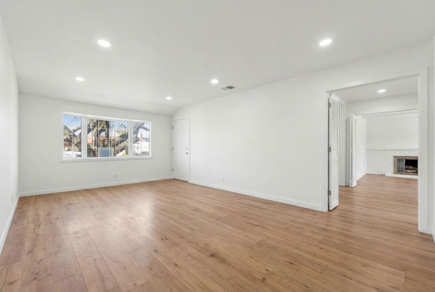 Detail Gallery Image 9 of 33 For 2736 Twin Oaks Ln, San Jose,  CA 95127 - 3 Beds | 2 Baths