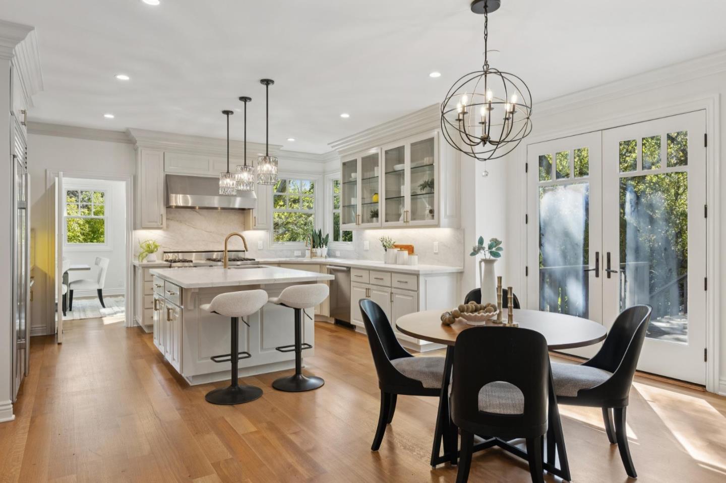 Detail Gallery Image 10 of 46 For 13999 Alta Vista Ave, Saratoga,  CA 95070 - 6 Beds | 5/1 Baths