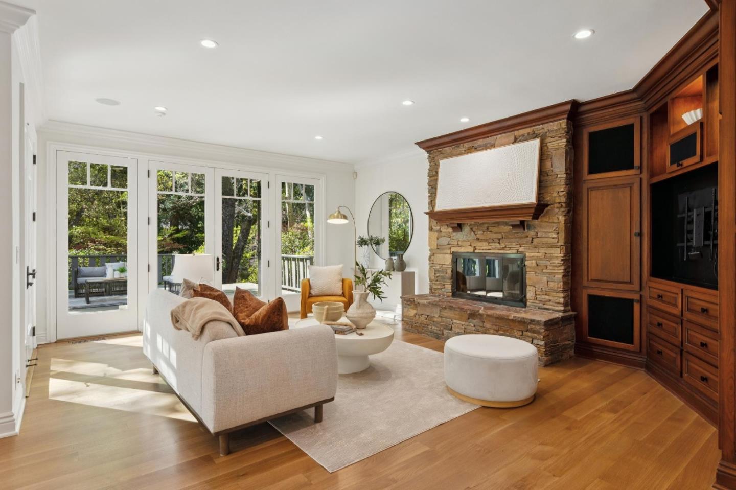 Detail Gallery Image 12 of 46 For 13999 Alta Vista Ave, Saratoga,  CA 95070 - 6 Beds | 5/1 Baths