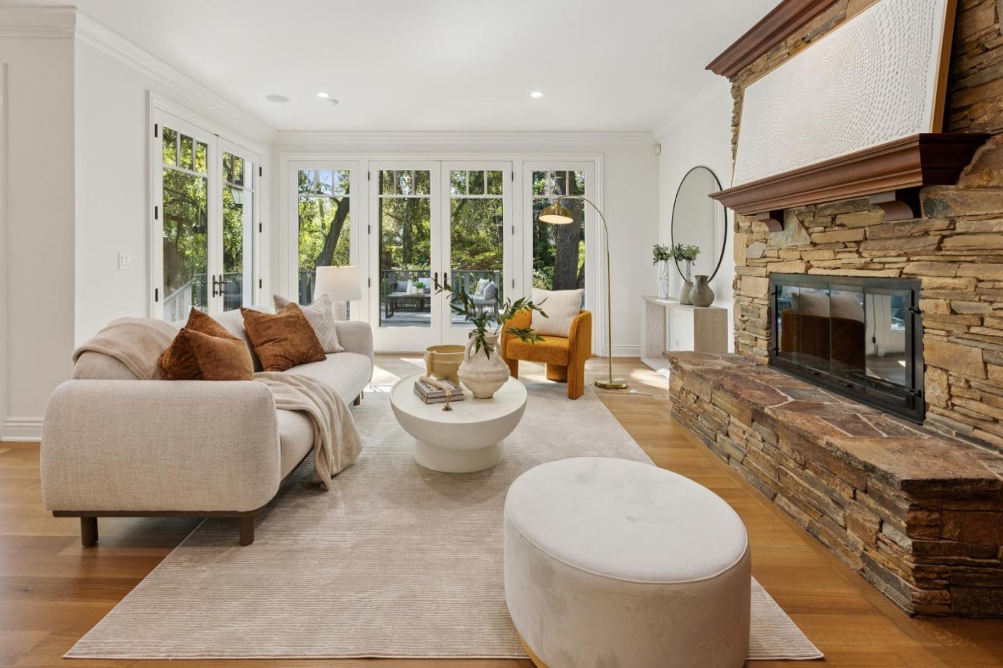 Detail Gallery Image 13 of 46 For 13999 Alta Vista Ave, Saratoga,  CA 95070 - 6 Beds | 5/1 Baths