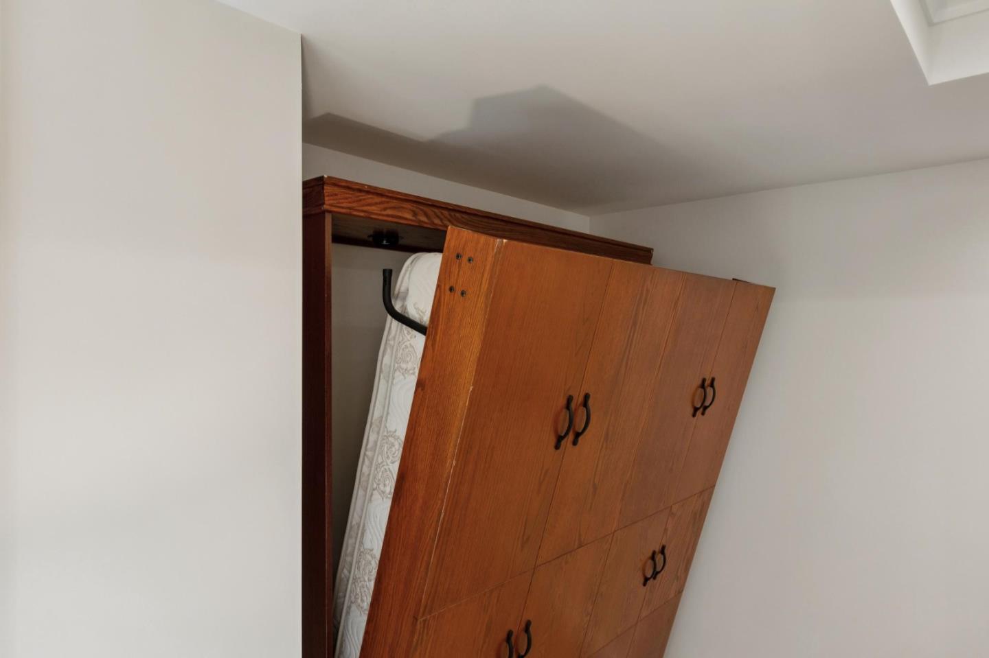 Detail Gallery Image 17 of 46 For 13999 Alta Vista Ave, Saratoga,  CA 95070 - 6 Beds | 5/1 Baths