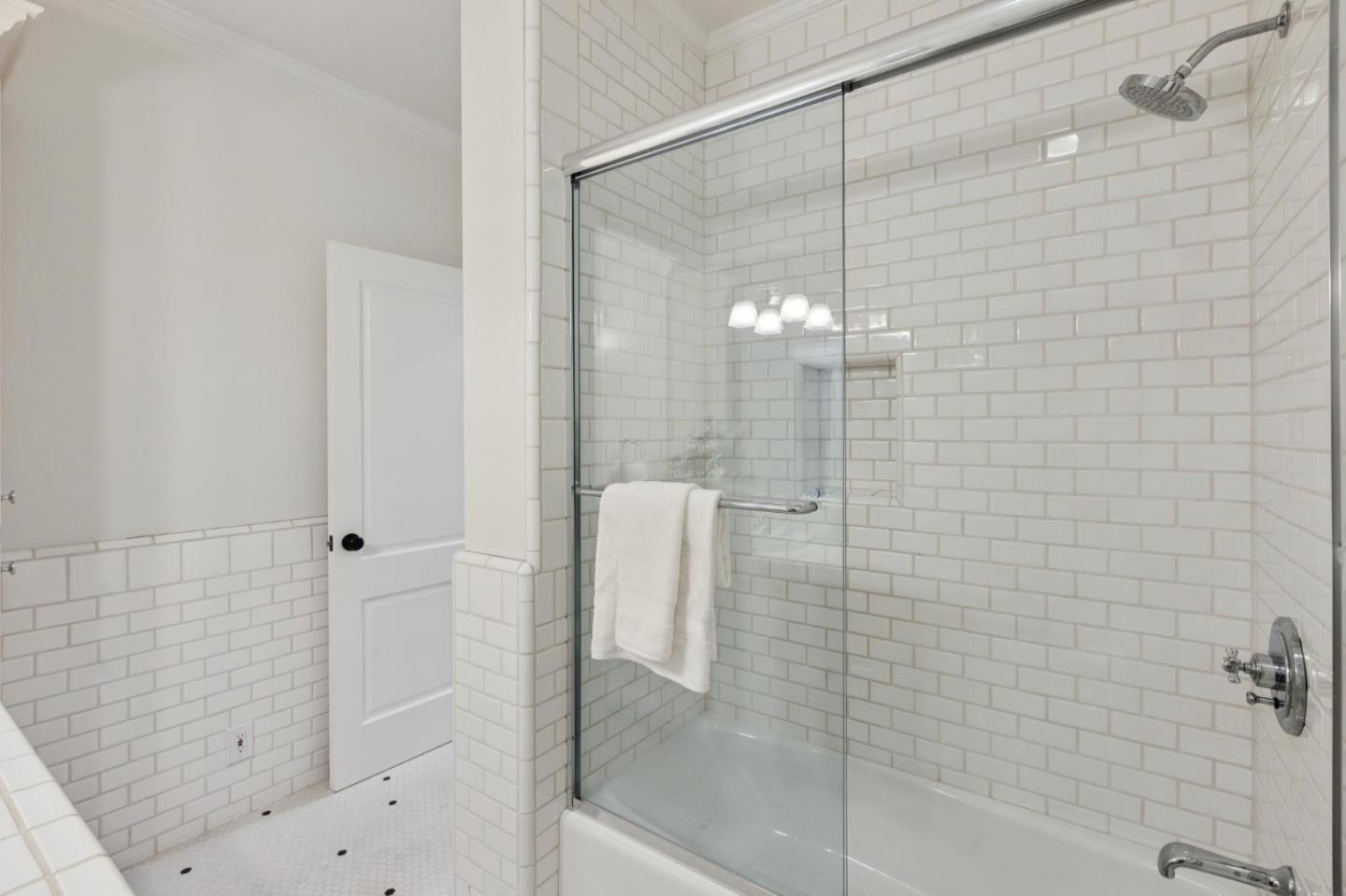 Detail Gallery Image 20 of 46 For 13999 Alta Vista Ave, Saratoga,  CA 95070 - 6 Beds | 5/1 Baths