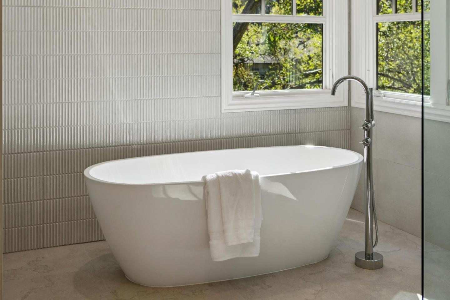 Detail Gallery Image 24 of 46 For 13999 Alta Vista Ave, Saratoga,  CA 95070 - 6 Beds | 5/1 Baths