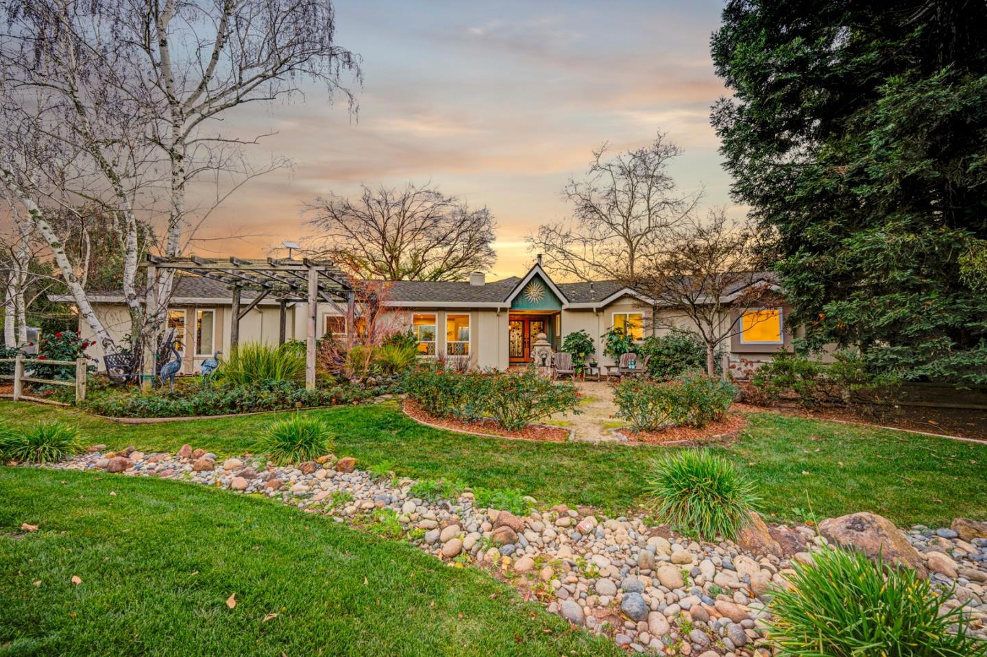 Detail Gallery Image 38 of 49 For 12170 Calle Uvas, Gilroy,  CA 95020 - 4 Beds | 2/1 Baths