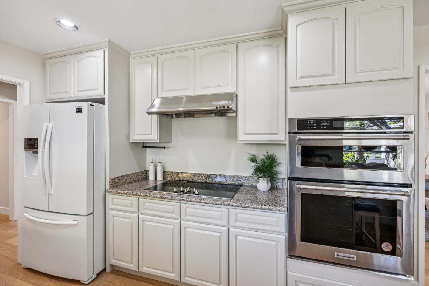 Detail Gallery Image 11 of 34 For 13367 Kahala Ct, Saratoga,  CA 95070 - 4 Beds | 3 Baths