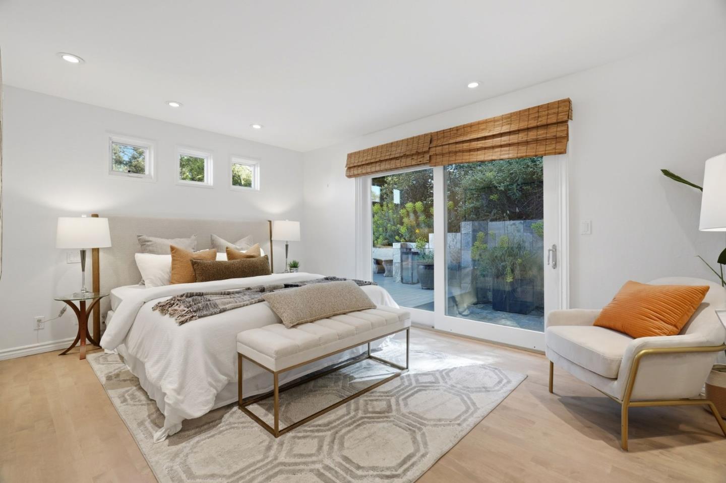 Detail Gallery Image 14 of 27 For 215 Vista De Sierra, Los Gatos,  CA 95030 - 5 Beds | 3 Baths