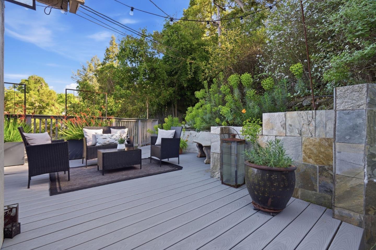 Detail Gallery Image 24 of 27 For 215 Vista De Sierra, Los Gatos,  CA 95030 - 5 Beds | 3 Baths