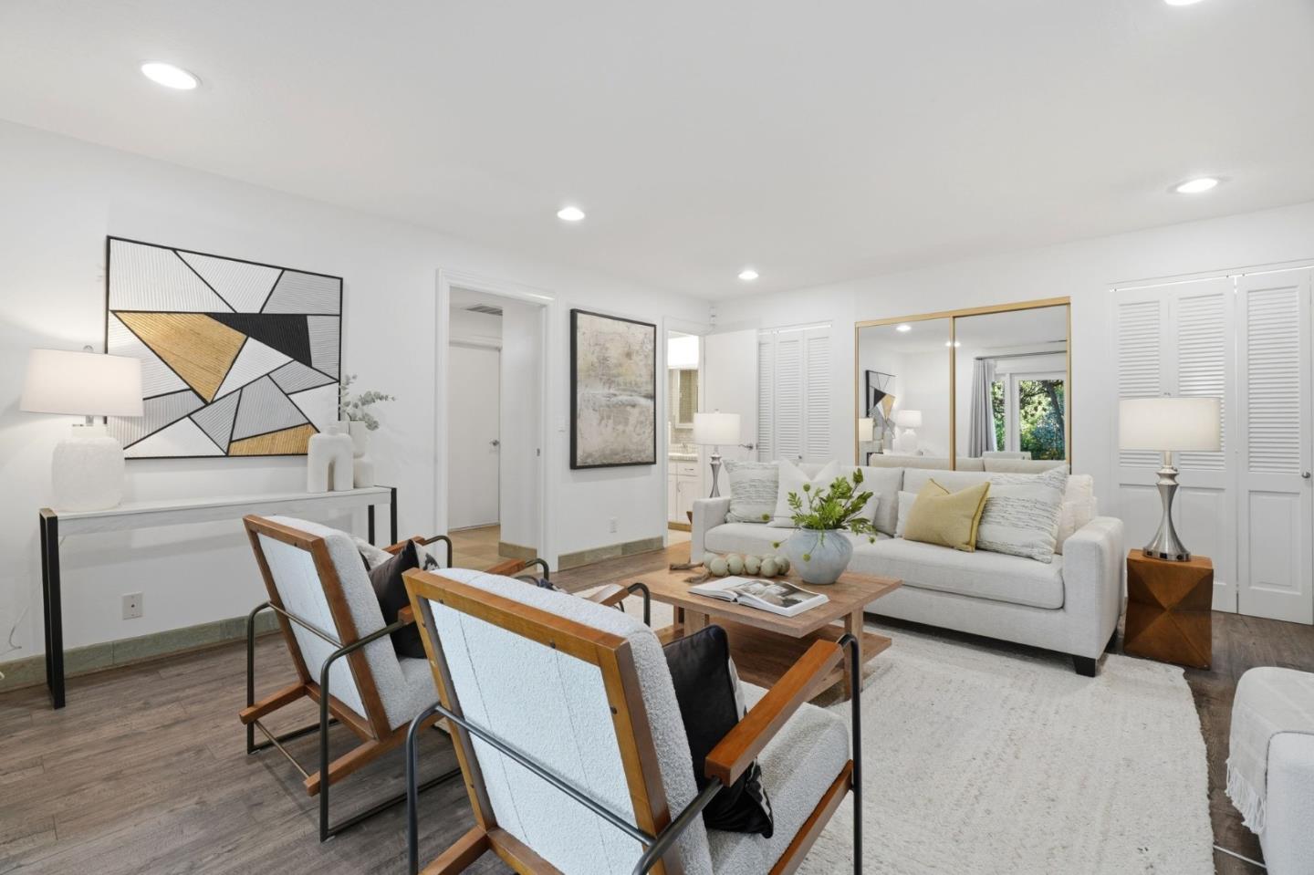 Detail Gallery Image 7 of 27 For 215 Vista De Sierra, Los Gatos,  CA 95030 - 5 Beds | 3 Baths