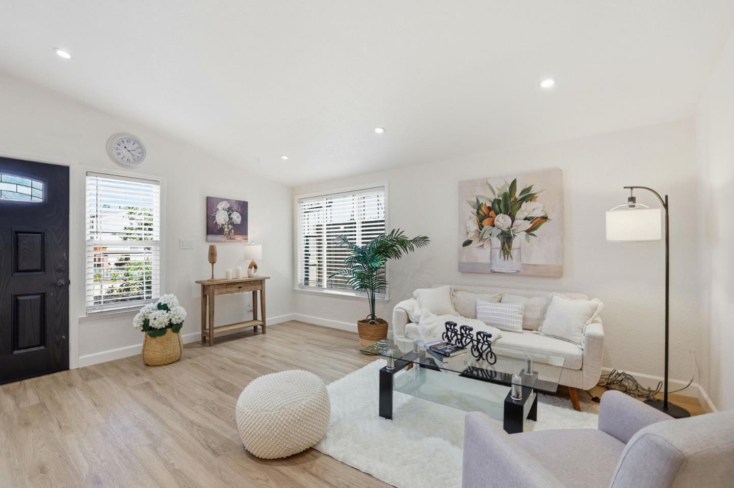 Detail Gallery Image 8 of 45 For 1800 Seaview Dr, San Jose,  CA 95122 - 5 Beds | 3 Baths