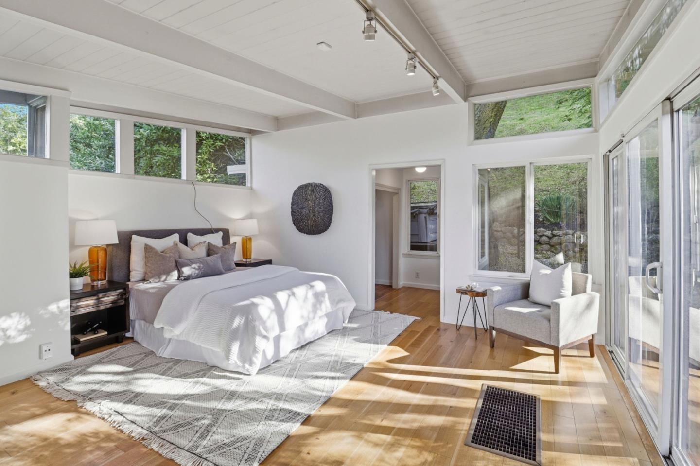 Detail Gallery Image 23 of 64 For 1831 Cordilleras Rd, Redwood City,  CA 94062 - 3 Beds | 3 Baths