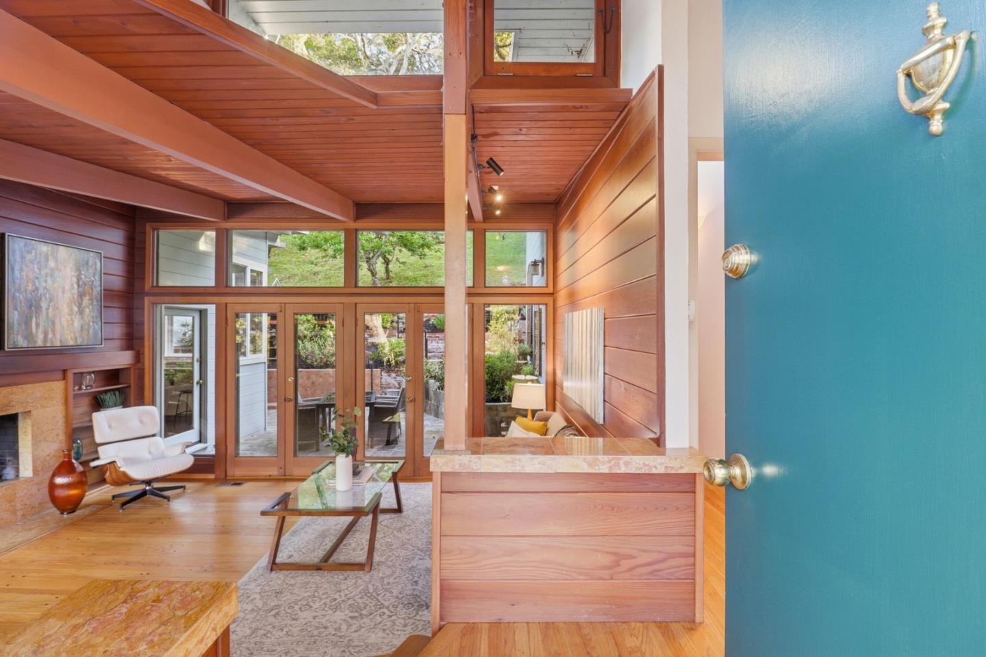 Detail Gallery Image 6 of 64 For 1831 Cordilleras Rd, Redwood City,  CA 94062 - 3 Beds | 3 Baths