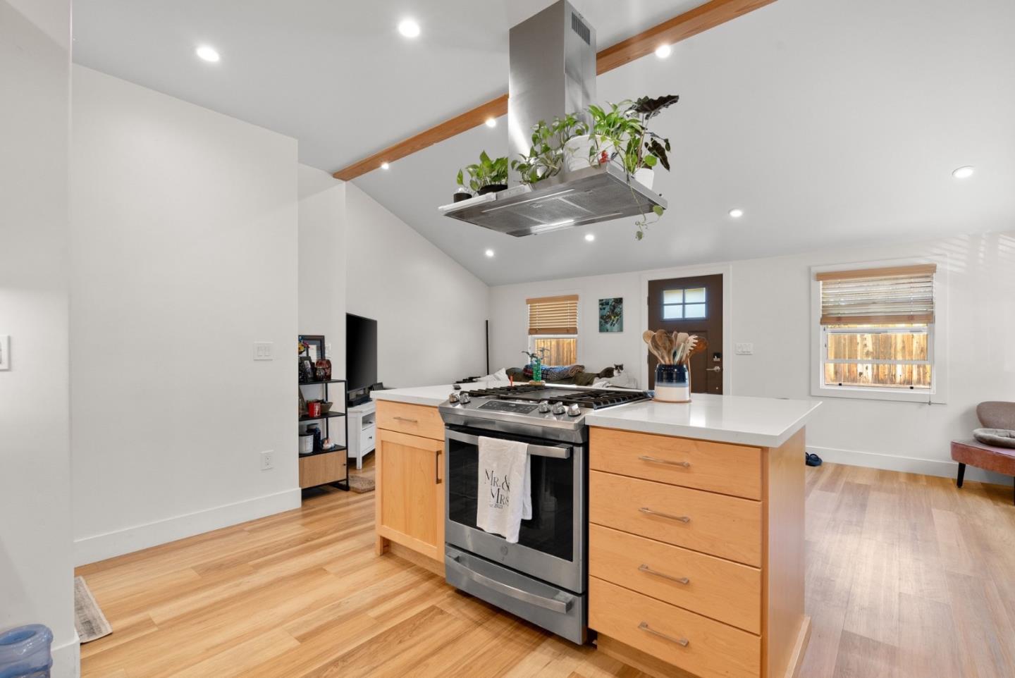 Detail Gallery Image 85 of 176 For 420 Capitola Road Ext, Santa Cruz,  CA 95062 - – Beds | – Baths