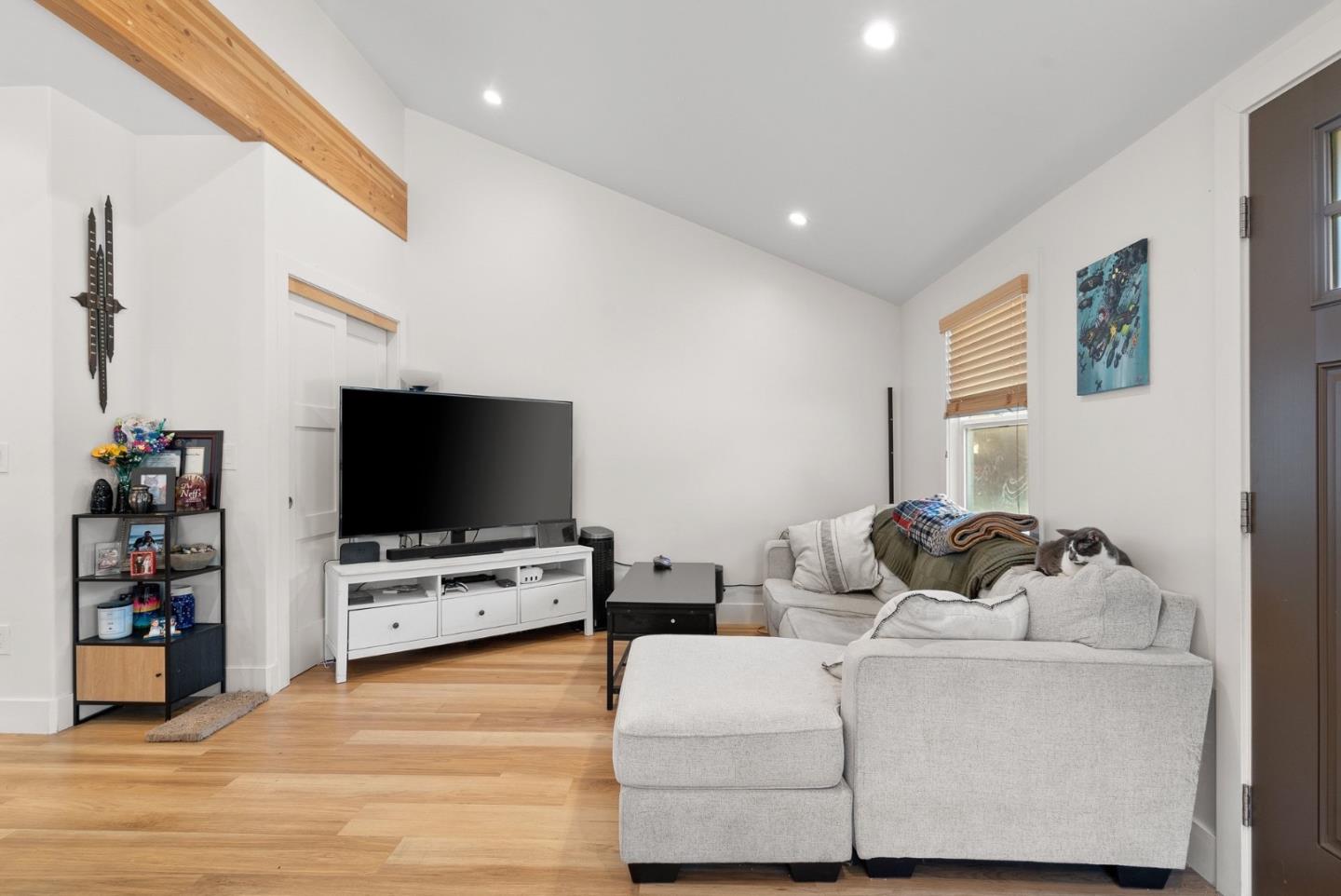 Detail Gallery Image 89 of 176 For 420 Capitola Road Ext, Santa Cruz,  CA 95062 - – Beds | – Baths