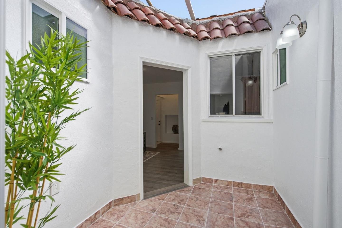 Detail Gallery Image 15 of 42 For 152 W Moltke St, Daly City,  CA 94014 - 3 Beds | 2 Baths