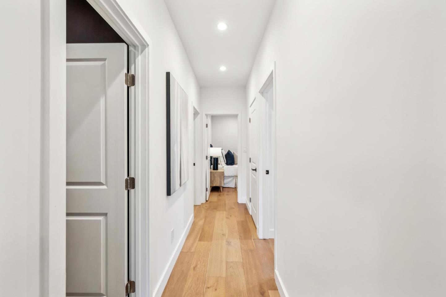 Detail Gallery Image 17 of 43 For 2030 Sand Hill Rd, Menlo Park,  CA 94025 - 3 Beds | 2/1 Baths