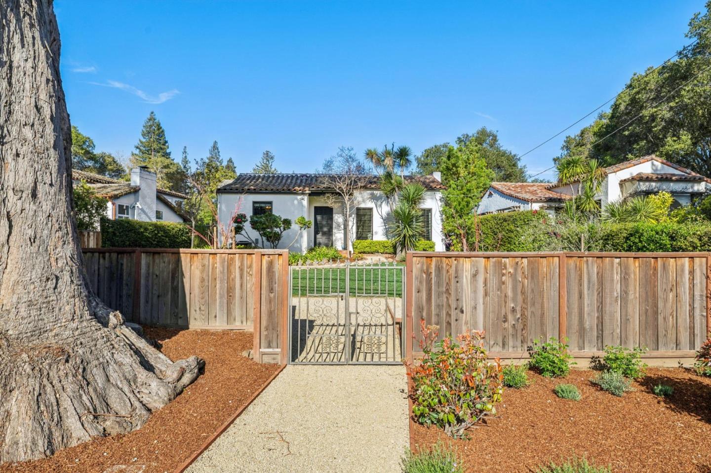 Detail Gallery Image 43 of 43 For 2030 Sand Hill Rd, Menlo Park,  CA 94025 - 3 Beds | 2/1 Baths