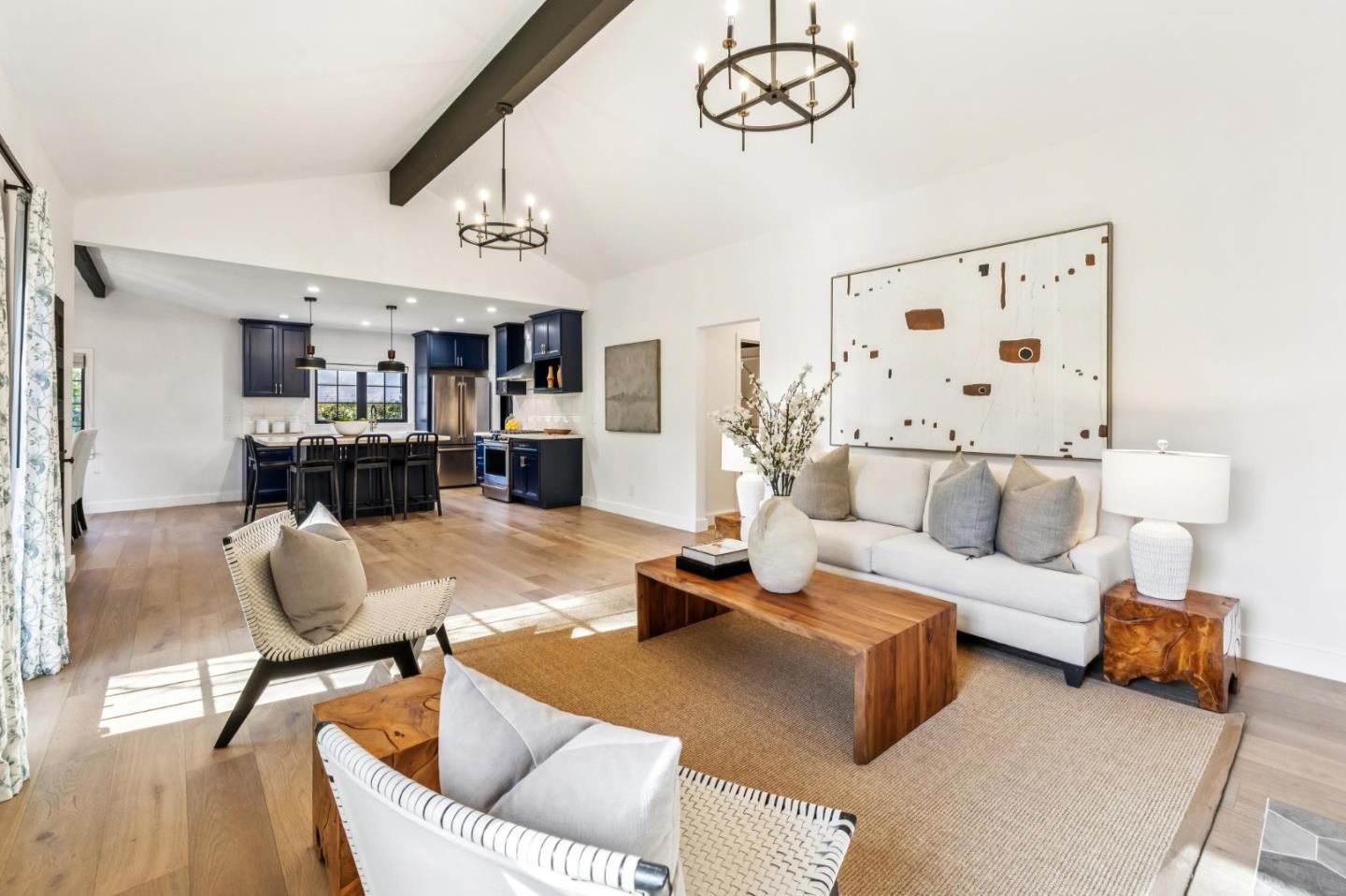 Detail Gallery Image 8 of 43 For 2030 Sand Hill Rd, Menlo Park,  CA 94025 - 3 Beds | 2/1 Baths