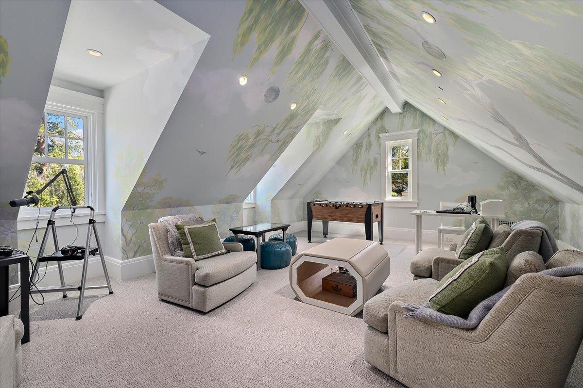 Detail Gallery Image 15 of 26 For 190 Almendral Ave, Atherton,  CA 94027 - 6 Beds | 7/2 Baths