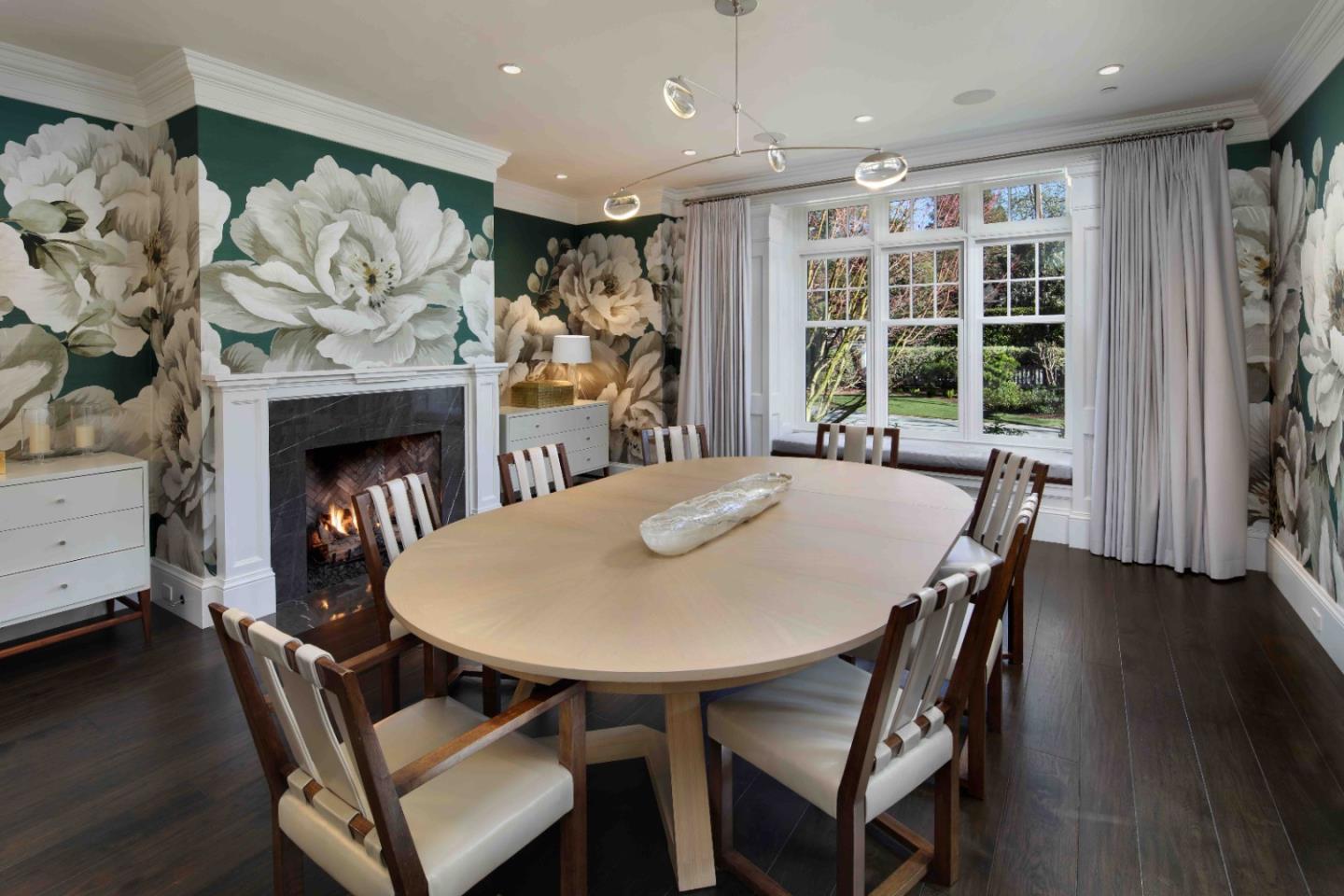 Detail Gallery Image 5 of 26 For 190 Almendral Ave, Atherton,  CA 94027 - 6 Beds | 7/2 Baths