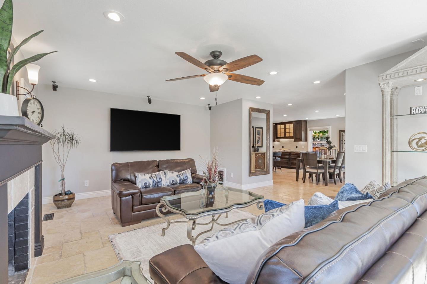 Detail Gallery Image 18 of 47 For Address Not Disclosed, San Jose,  CA 95126 - 4 Beds | 3 Baths