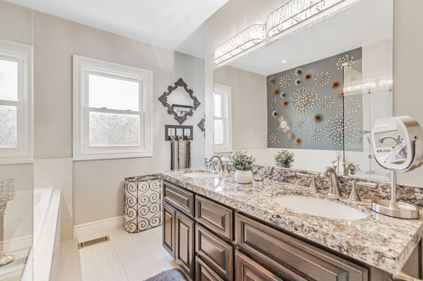 Detail Gallery Image 23 of 47 For Address Not Disclosed, San Jose,  CA 95126 - 4 Beds | 3 Baths