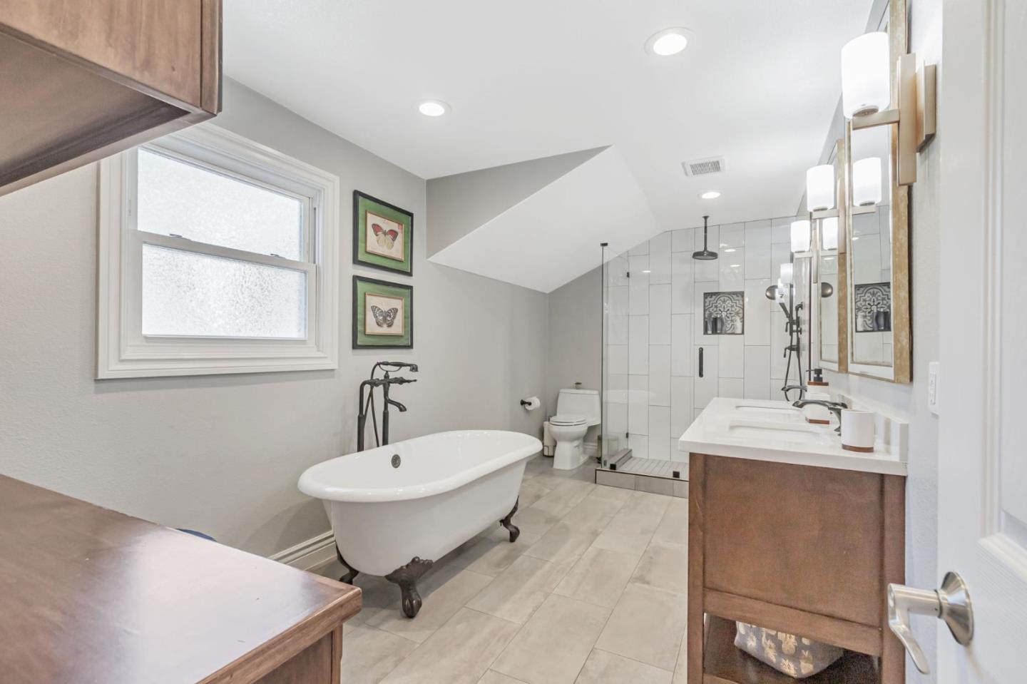 Detail Gallery Image 31 of 47 For Address Not Disclosed, San Jose,  CA 95126 - 4 Beds | 3 Baths