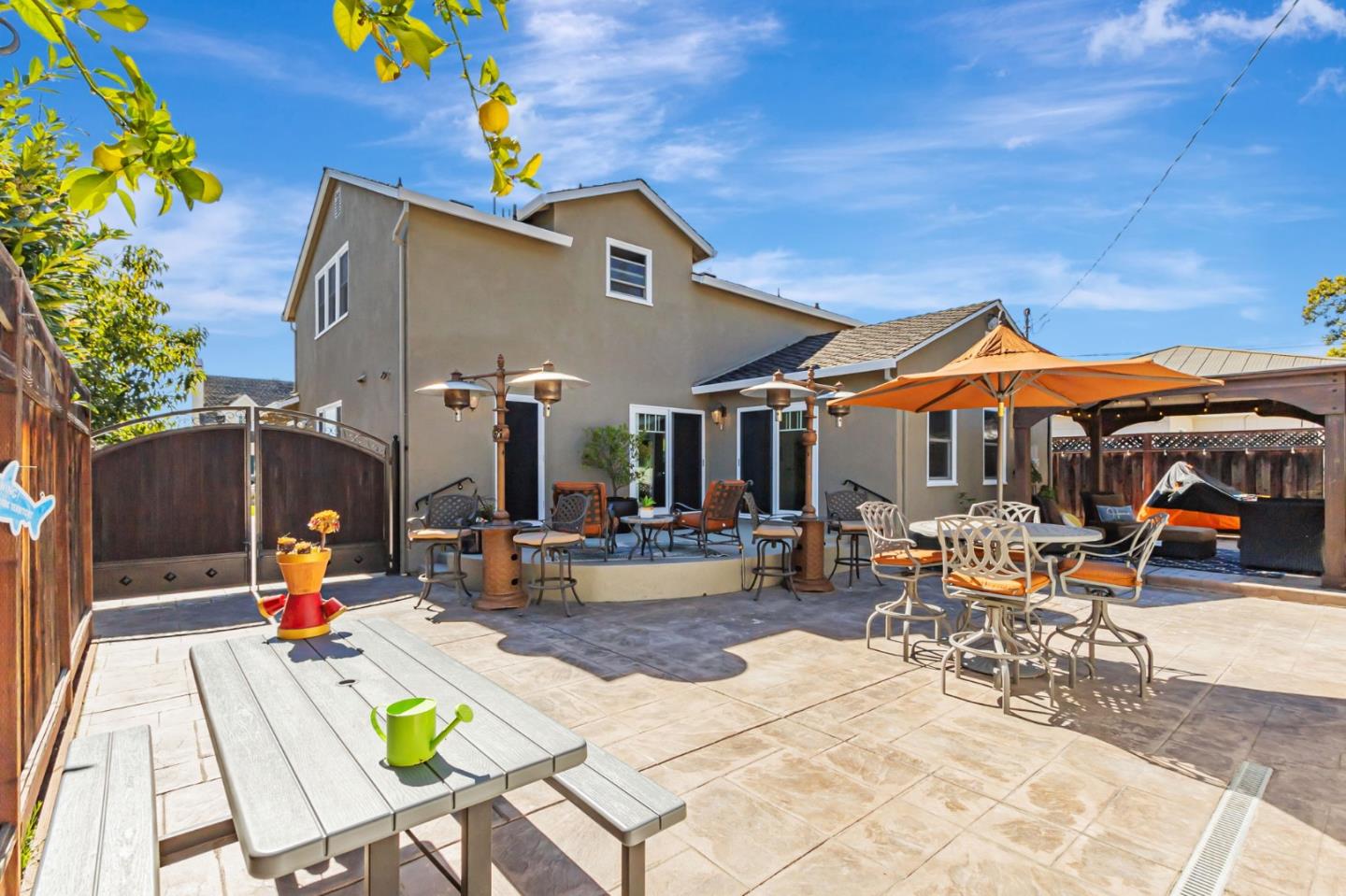 Detail Gallery Image 34 of 47 For Address Not Disclosed, San Jose,  CA 95126 - 4 Beds | 3 Baths