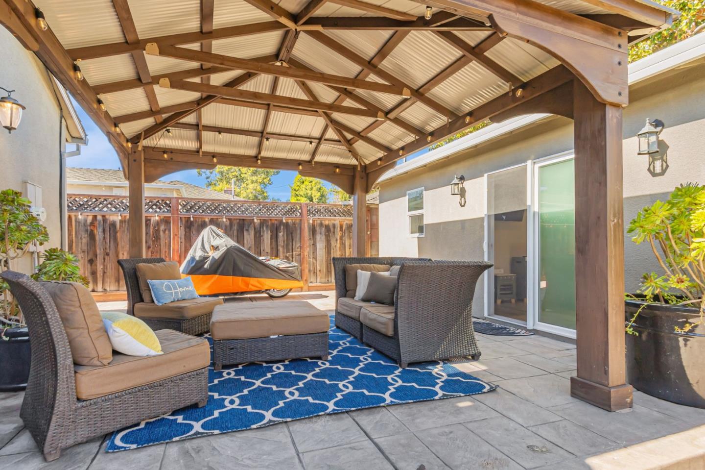 Detail Gallery Image 37 of 47 For Address Not Disclosed, San Jose,  CA 95126 - 4 Beds | 3 Baths