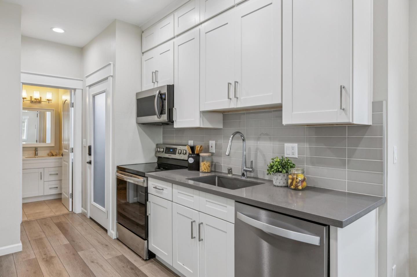 Detail Gallery Image 31 of 35 For 1779 Foxworthy Ave, San Jose,  CA 95124 - 3 Beds | 3 Baths