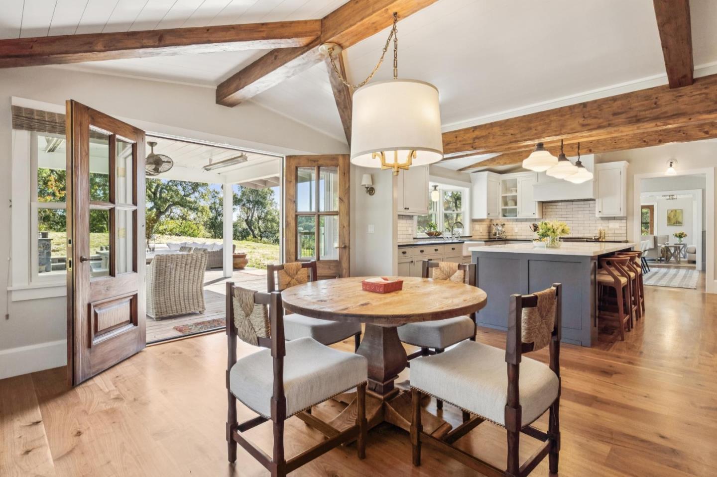 Detail Gallery Image 15 of 53 For 21842 via Regina, Saratoga,  CA 95070 - 5 Beds | 4/1 Baths