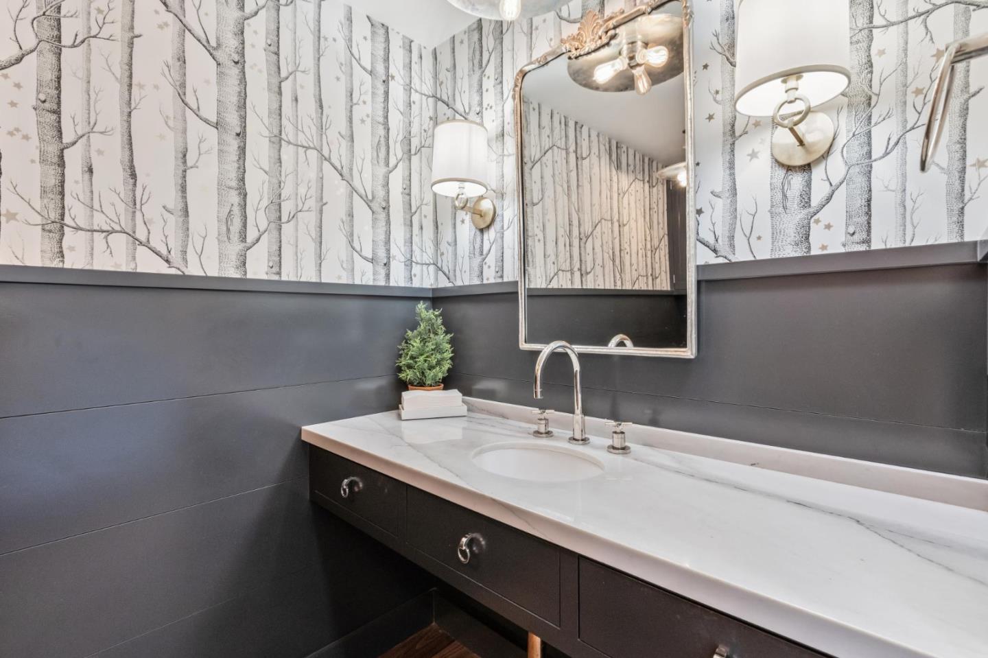 Detail Gallery Image 18 of 53 For 21842 via Regina, Saratoga,  CA 95070 - 5 Beds | 4/1 Baths