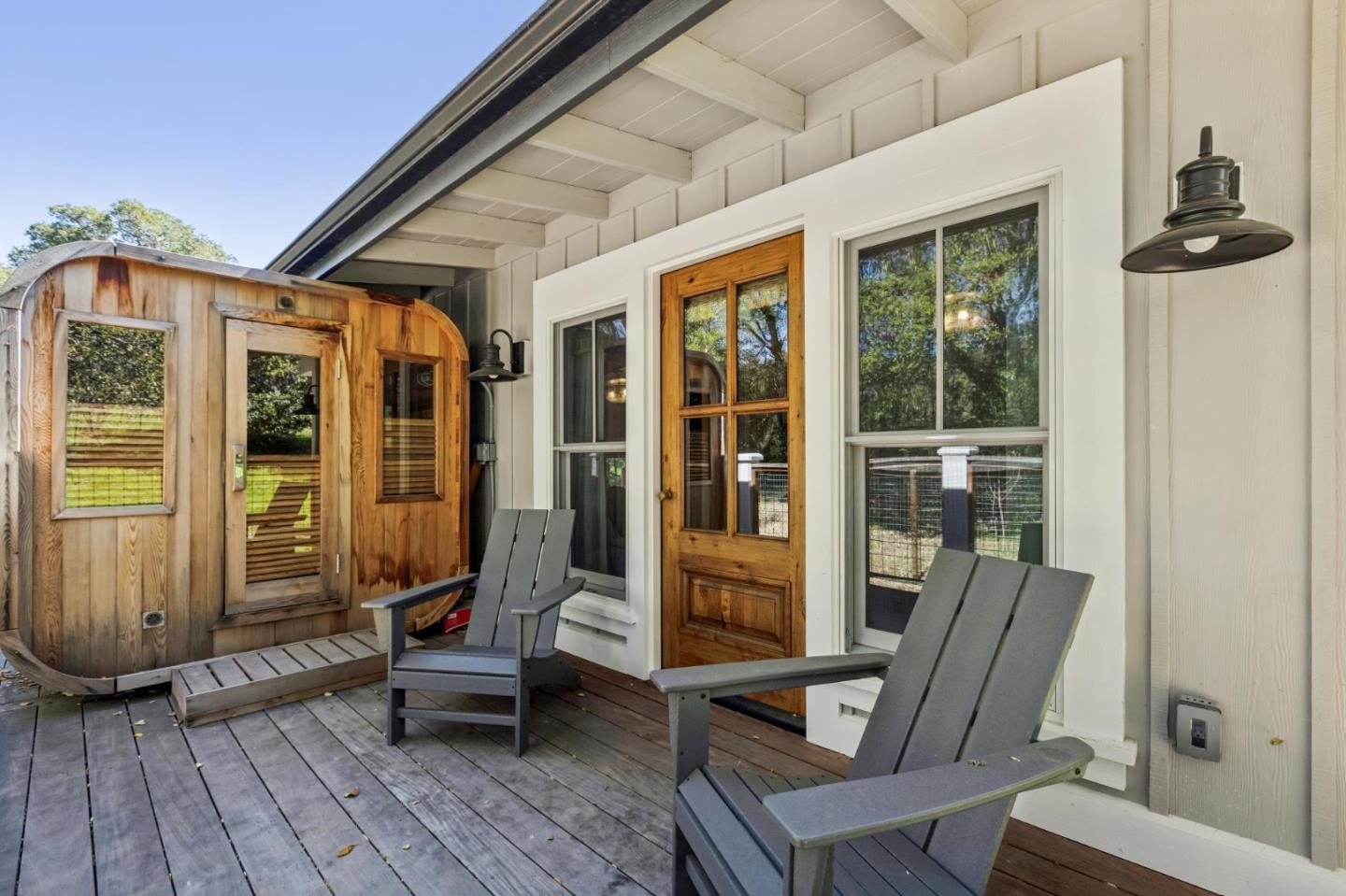 Detail Gallery Image 24 of 53 For 21842 via Regina, Saratoga,  CA 95070 - 5 Beds | 4/1 Baths