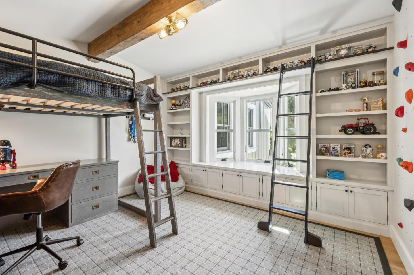 Detail Gallery Image 28 of 53 For 21842 via Regina, Saratoga,  CA 95070 - 5 Beds | 4/1 Baths