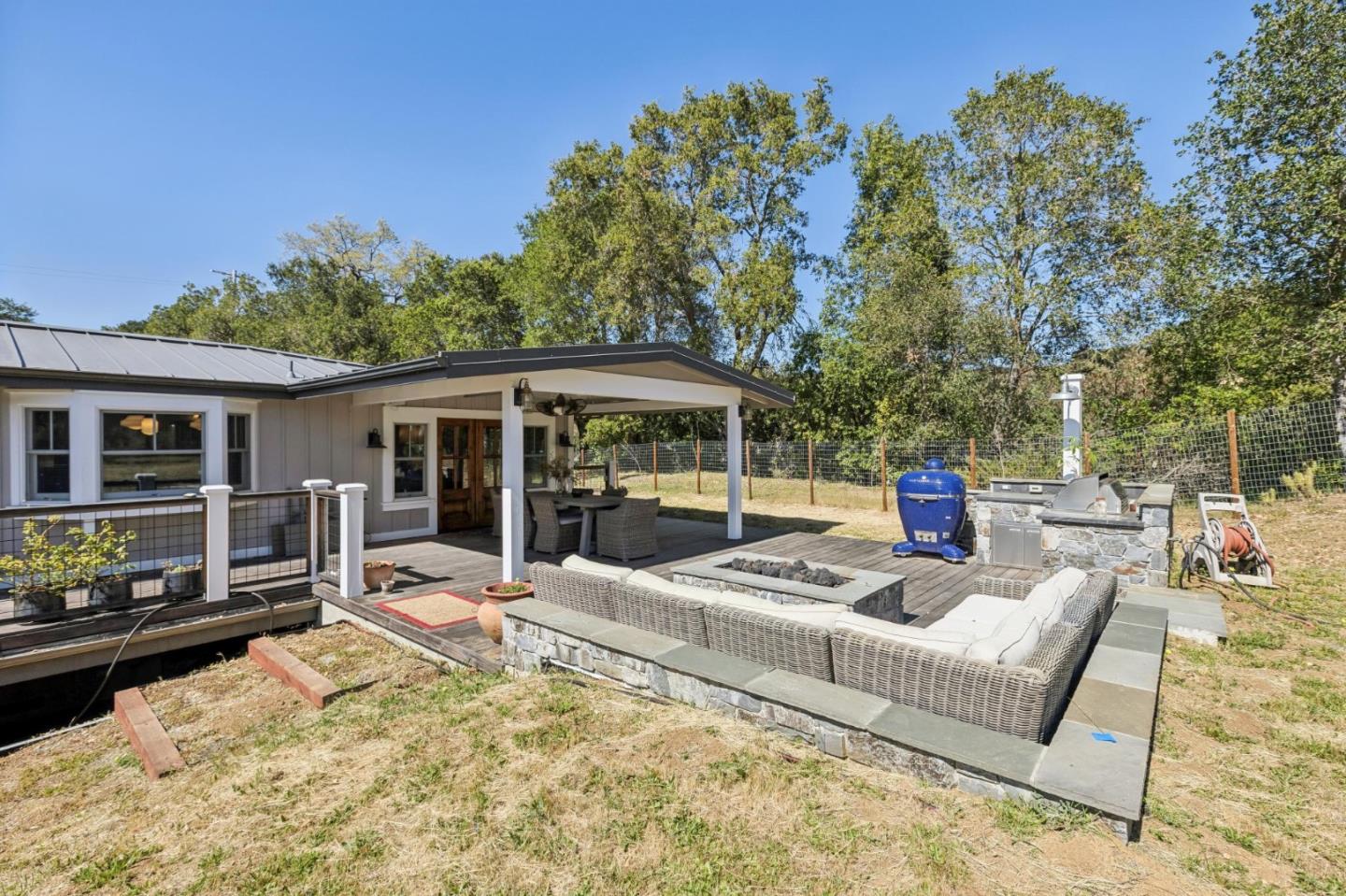 Detail Gallery Image 45 of 53 For 21842 via Regina, Saratoga,  CA 95070 - 5 Beds | 4/1 Baths