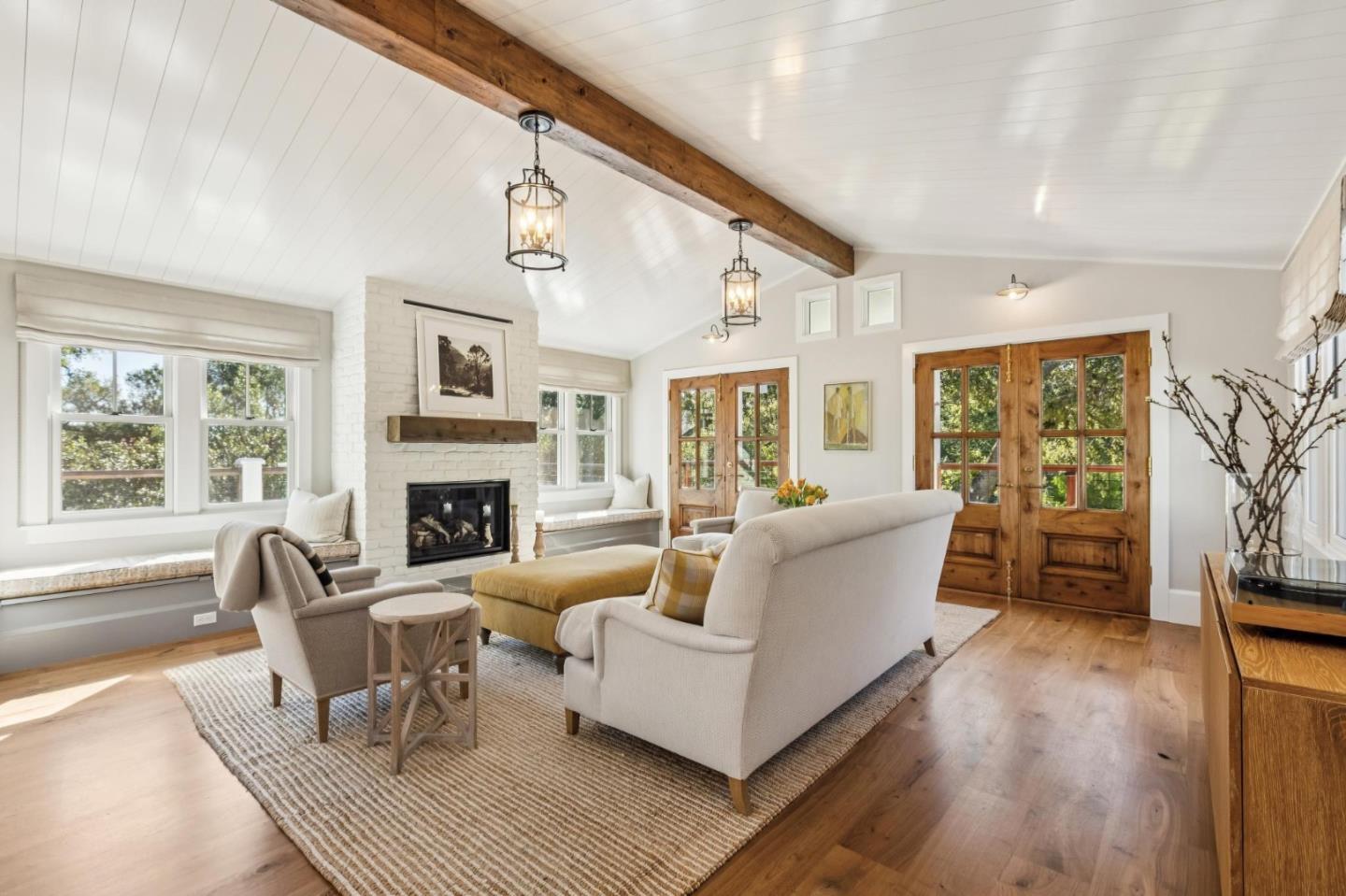 Detail Gallery Image 7 of 53 For 21842 via Regina, Saratoga,  CA 95070 - 5 Beds | 4/1 Baths