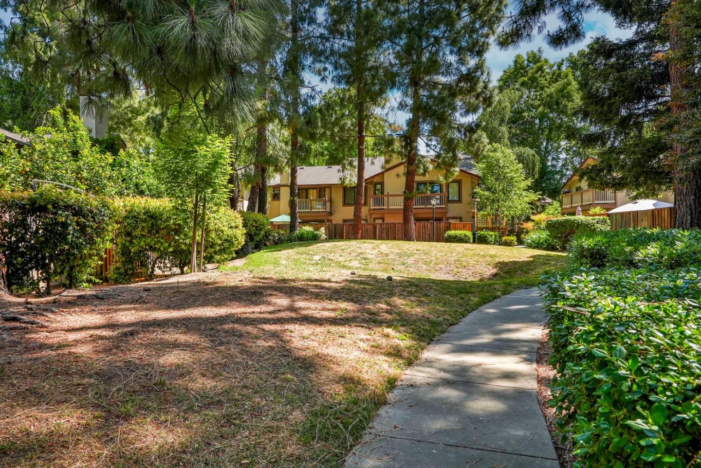 Detail Gallery Image 39 of 63 For 38694 Huntington Cir, Fremont,  CA 94536 - 2 Beds | 2 Baths